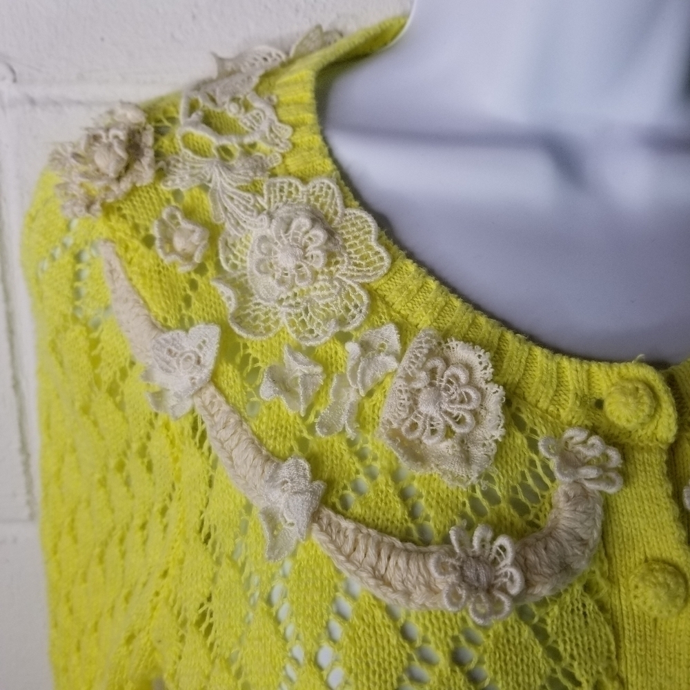Y2k Anthropologie little yellow bird crochet cardigan sweater Gilmore Coquette - Picture 11 of 15
